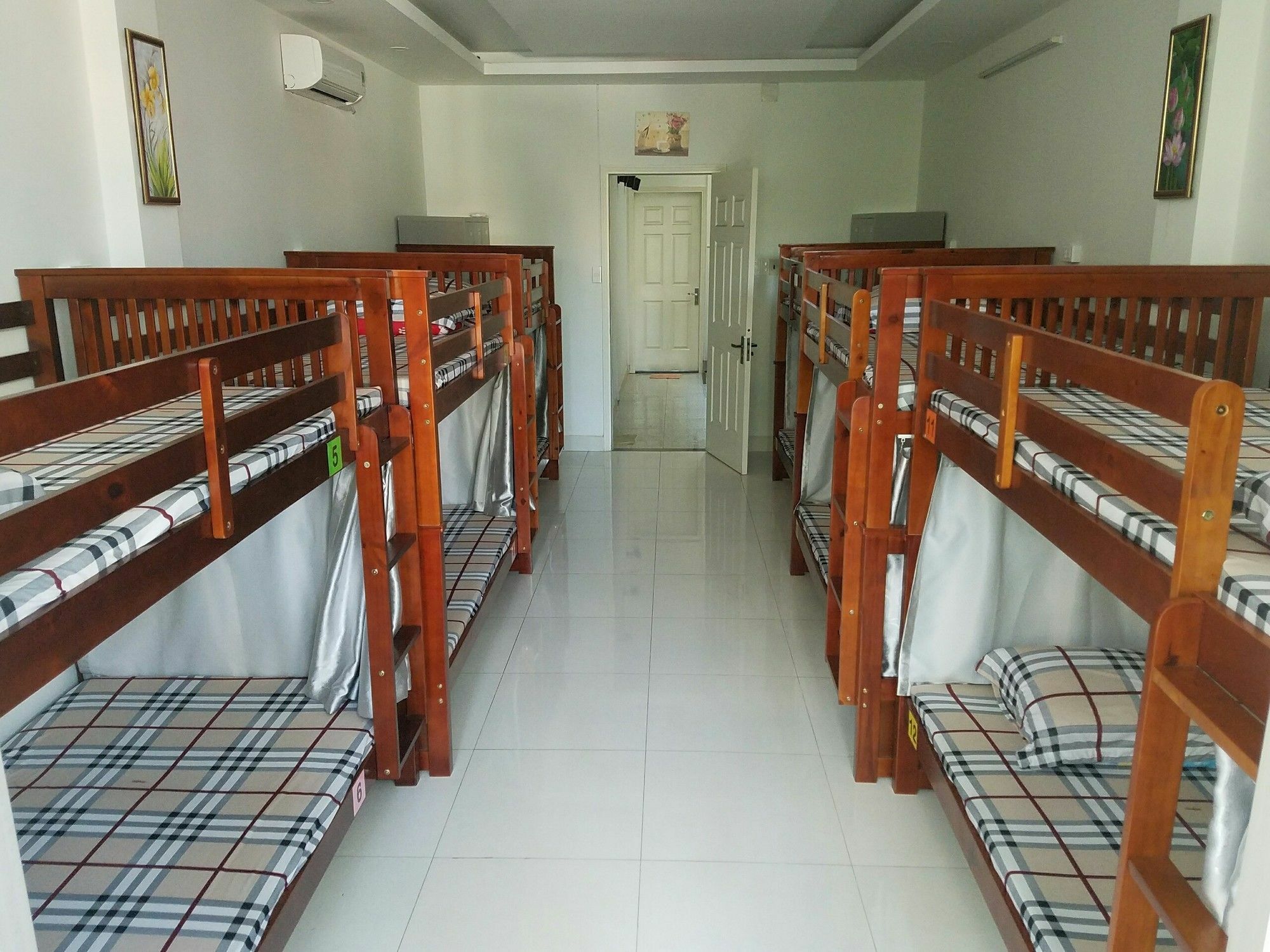Natural House Hostel Ho Chi Minh City Exterior photo