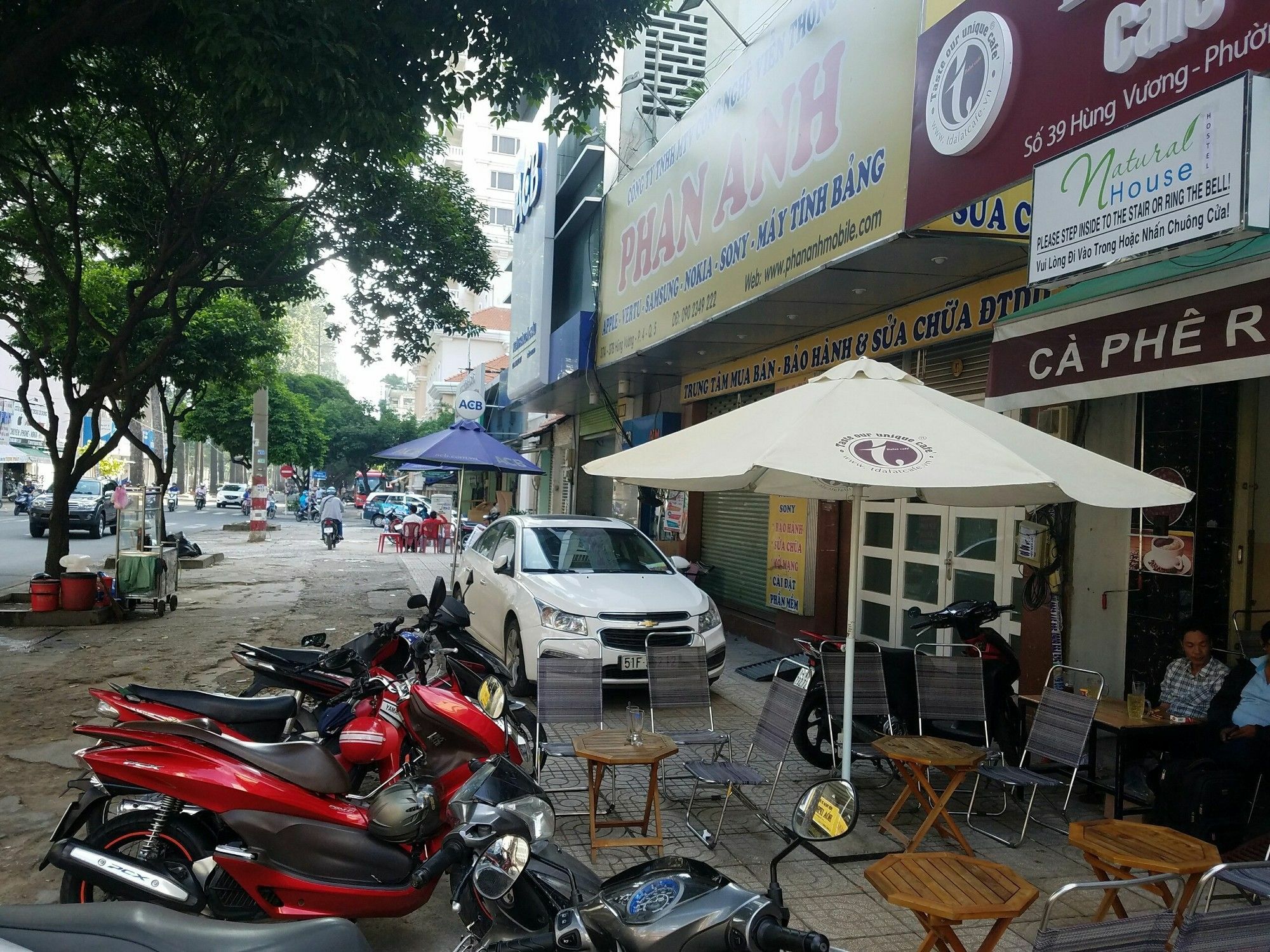 Natural House Hostel Ho Chi Minh City Exterior photo